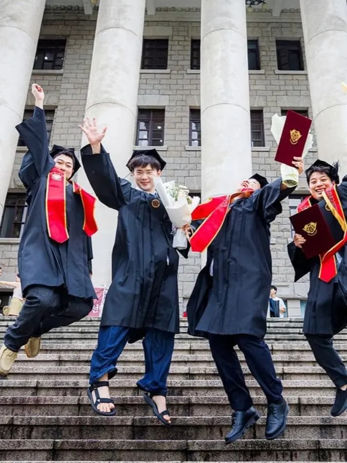 Graduation while studying in Korea